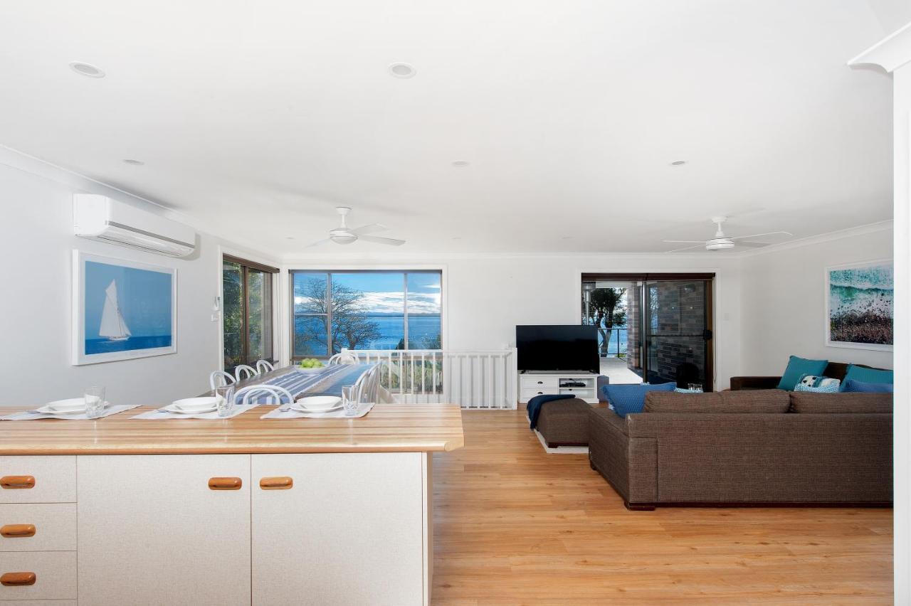 Dutchie'S Dream - Glorious Views And Opposite Dutchies Beach Nelson Bay Esterno foto